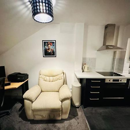 1 Luxe Exec Bedroom Apt Derby Eksteriør bilde